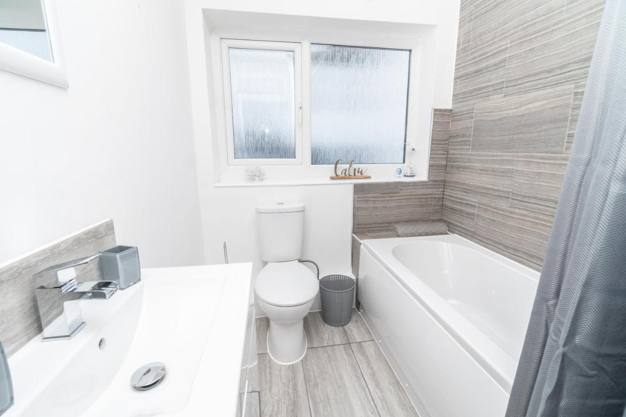 Business Friendly 3Br Home - King Size Beds & Centrally Located Swansea Exterior foto